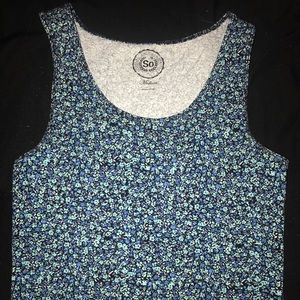 Medium floral crop top!